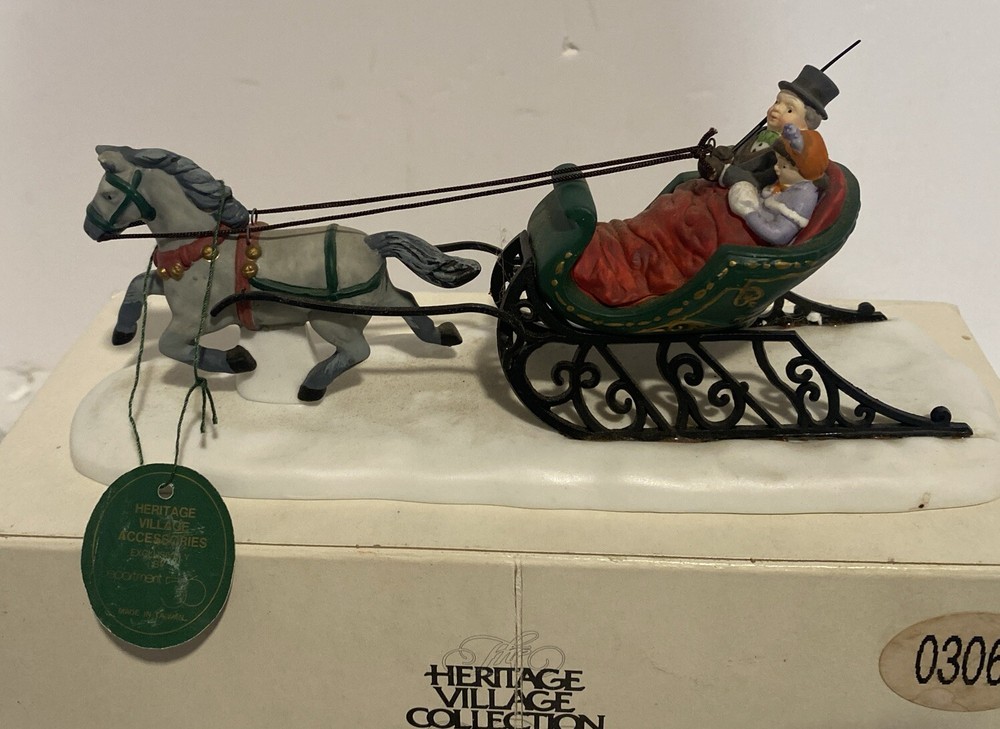 Department 56 Dashing Through The Snow Dickens Village Accessory 5820-3 Holiday Decor