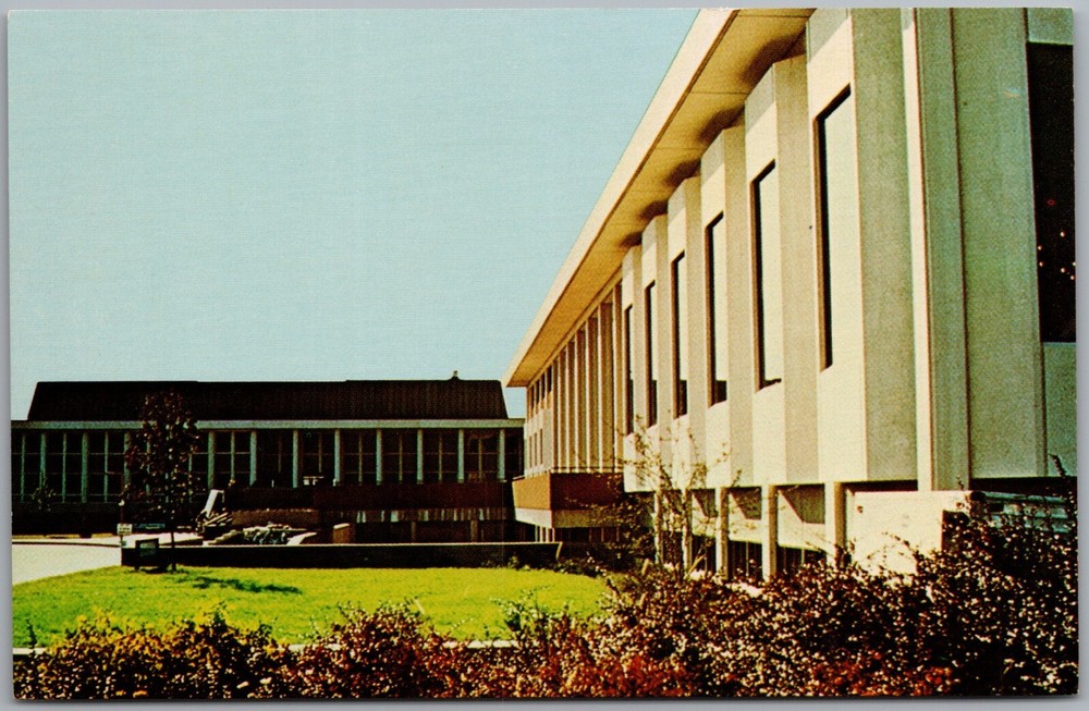 Vintage Outside View Eisenhower College Seneca Falls New York Postcard H578