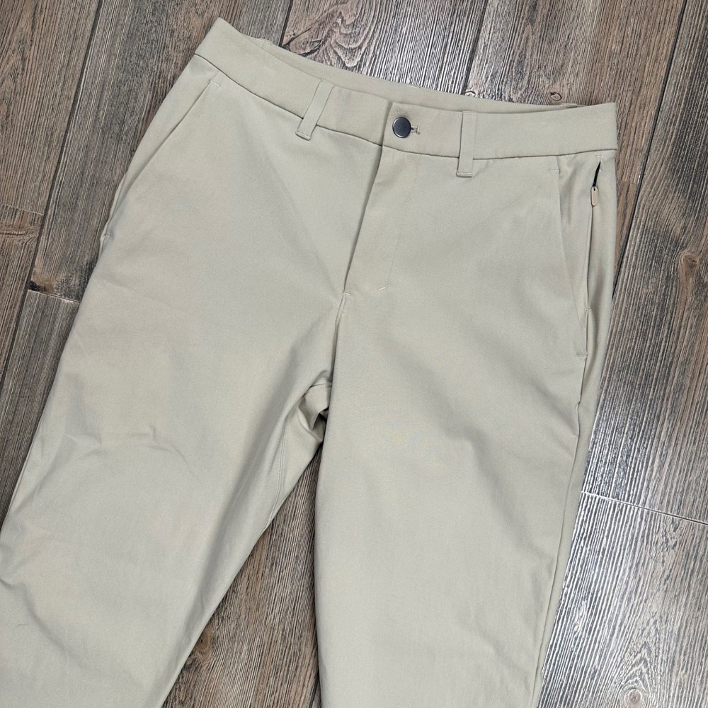 Lululemon ABC Pant Slim Warpstreme Khaki Tan Mens Size 29x28 LM5AQYS