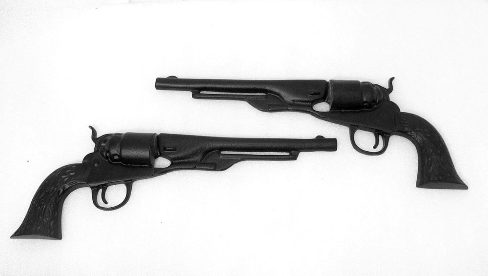 Pair Gun Wall Hangings Black Metal Revolver Pistol Western Duel 13.5”
