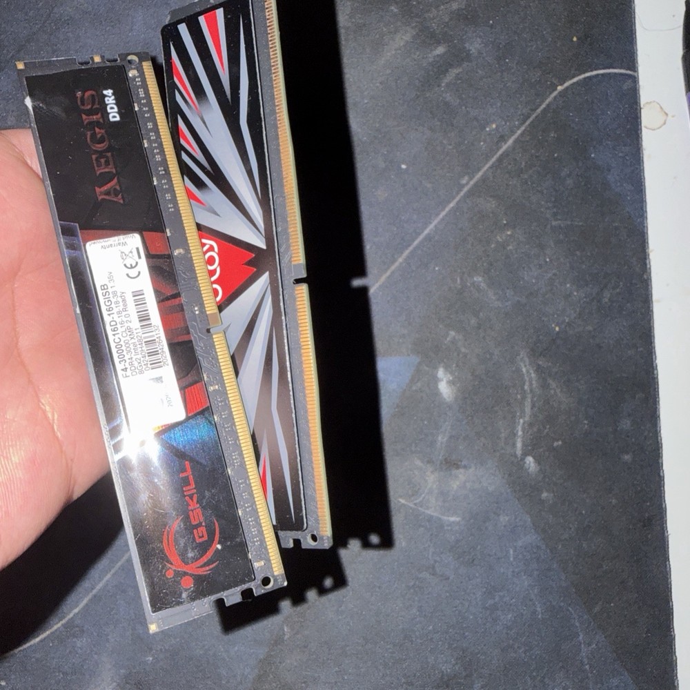 G.SKILL Aegis 16GB (2x8GB) DDR4-3000 PC4-24000 288-Pin DIMM RAM