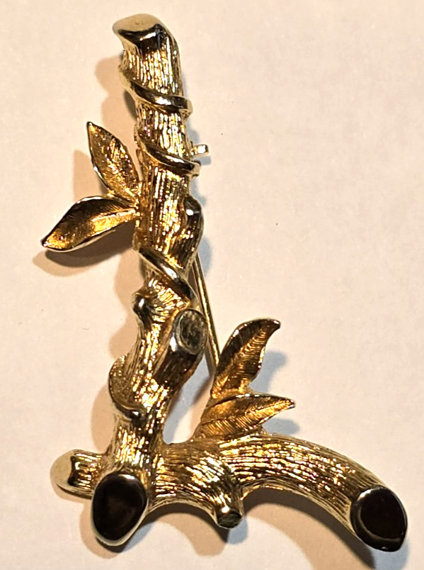 Vintage Sarah Coventry Twig Branch Leaves Monogram Letter L Brooch Gold Tone