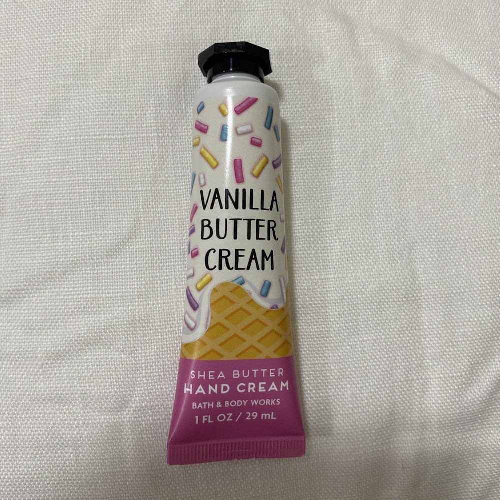 Bath & Body Works Vanilla Butter Cream Shea Hand Lotion for Soft Hydrated Skin
