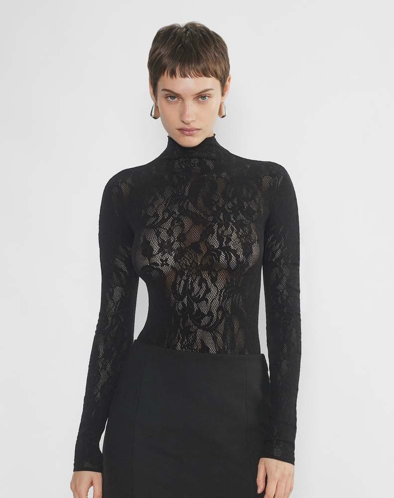 NWT Ten by Aritzia Seamless Sheer Sorolla Long Sleeve Top Size: Small