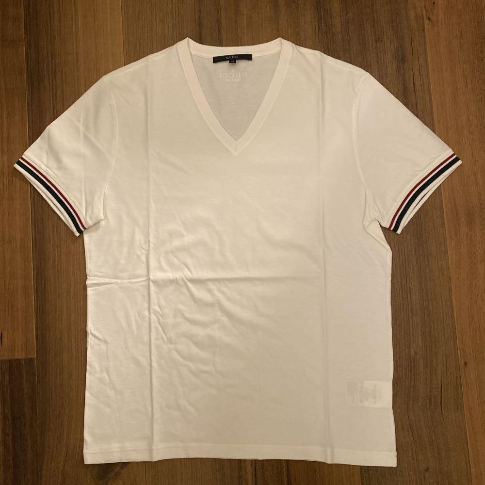 Gucci Men's Classic Cotton T-Shirt Size M Minimalist Style  