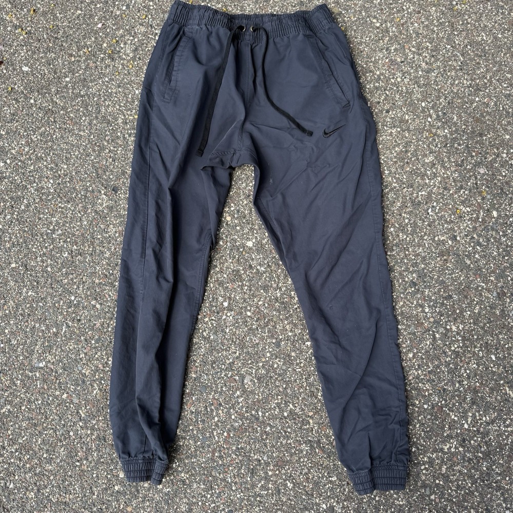 Nike Men's Black Polyester Jogger Pants M Elastic Waist Drawstring Pockets