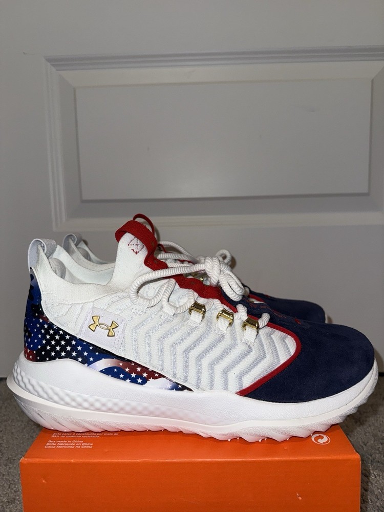 Under Armour Harper 9 Turf USA Men's Size 9.5 Shoes 3027440-101 Baseball Cleat