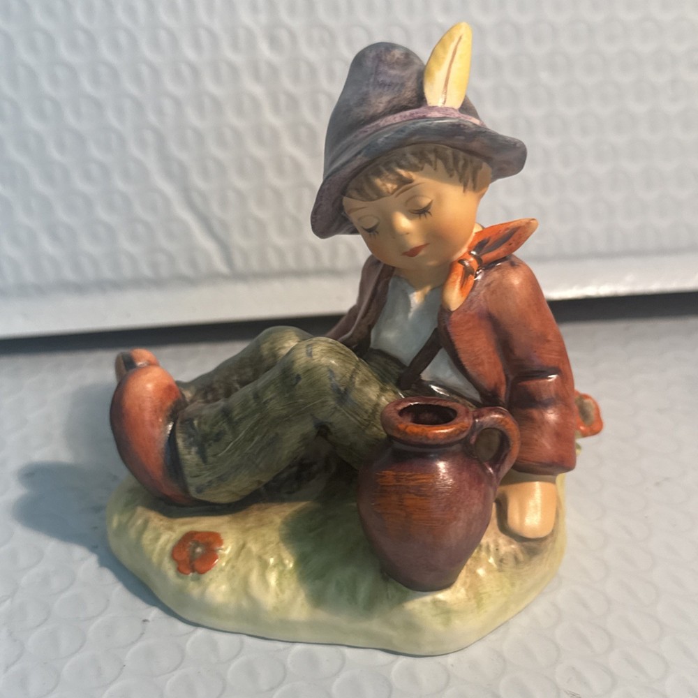 Goebel Hummel “Coffee Break” 409 Collector's Club 1976 Special Ed. #8; signed