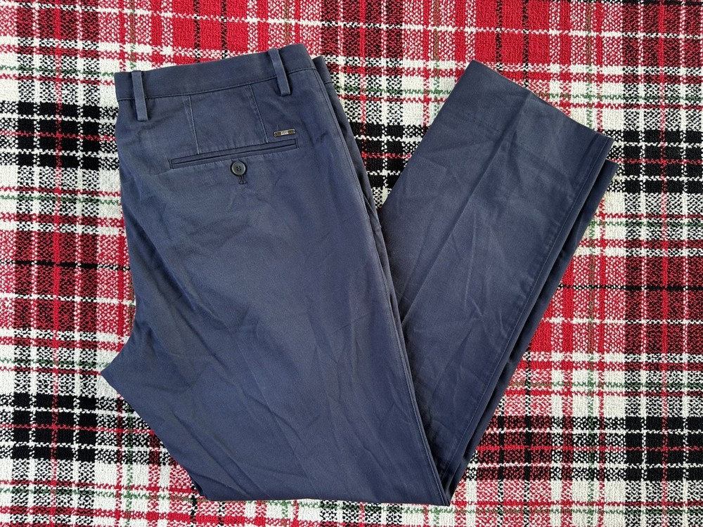 Hugo Boss Men's Navy Blue Dress Pants Chinos Size 36R - Excellent Condition Wool