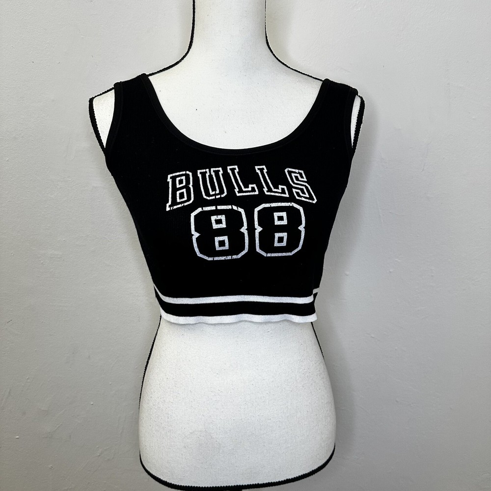 Greenwich V Womens  Crop  Top Sleeveless Black Medium White Logo Bulls 88 Summer