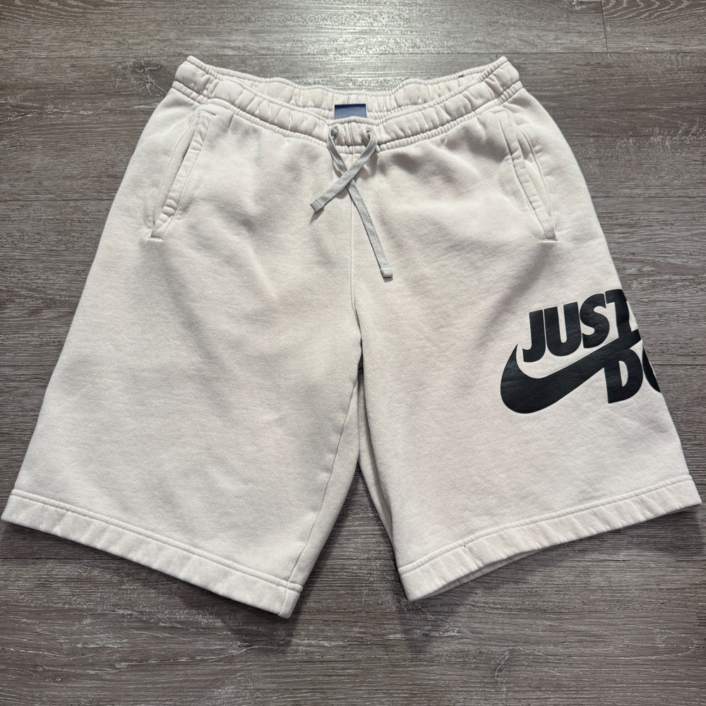 Nike Shorts Mens Medium White Big Swoosh Logo Fleece Sportswear Drawstring 10.5