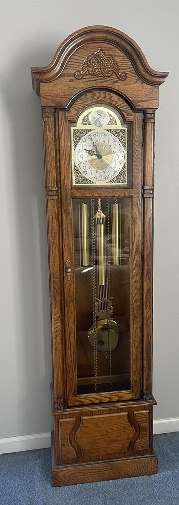 1980 Beautiful Sounding Howard Miller 610-160 Grandfather Clock.