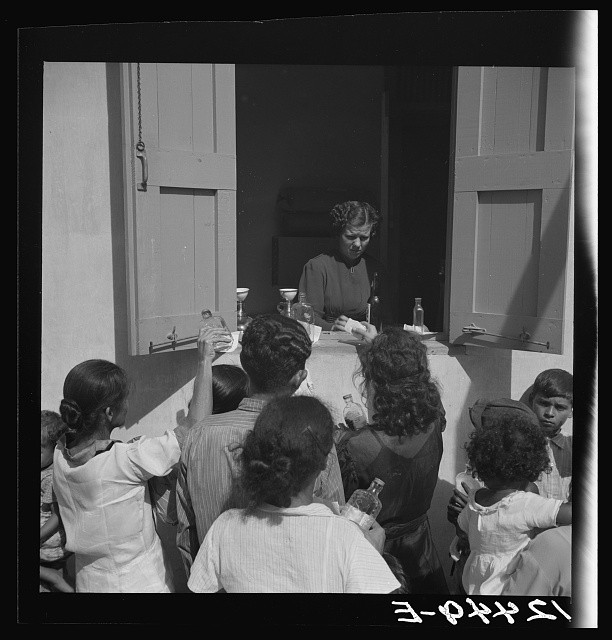 San Juan Puerto Rico 1938 PRRA Health Center Free Medicine Distribution