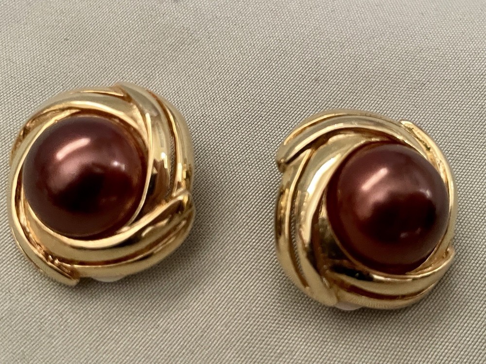 Vintage Erwin Pearl Gold Tone Clip On Earrings Gold With Rich Pearly Copper Cab