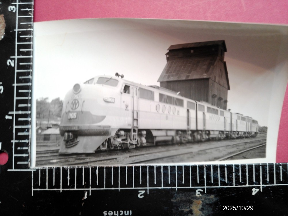 New York Ontario & Ontario Railroad Diesel  Locomotives #806 +3 Early Photo