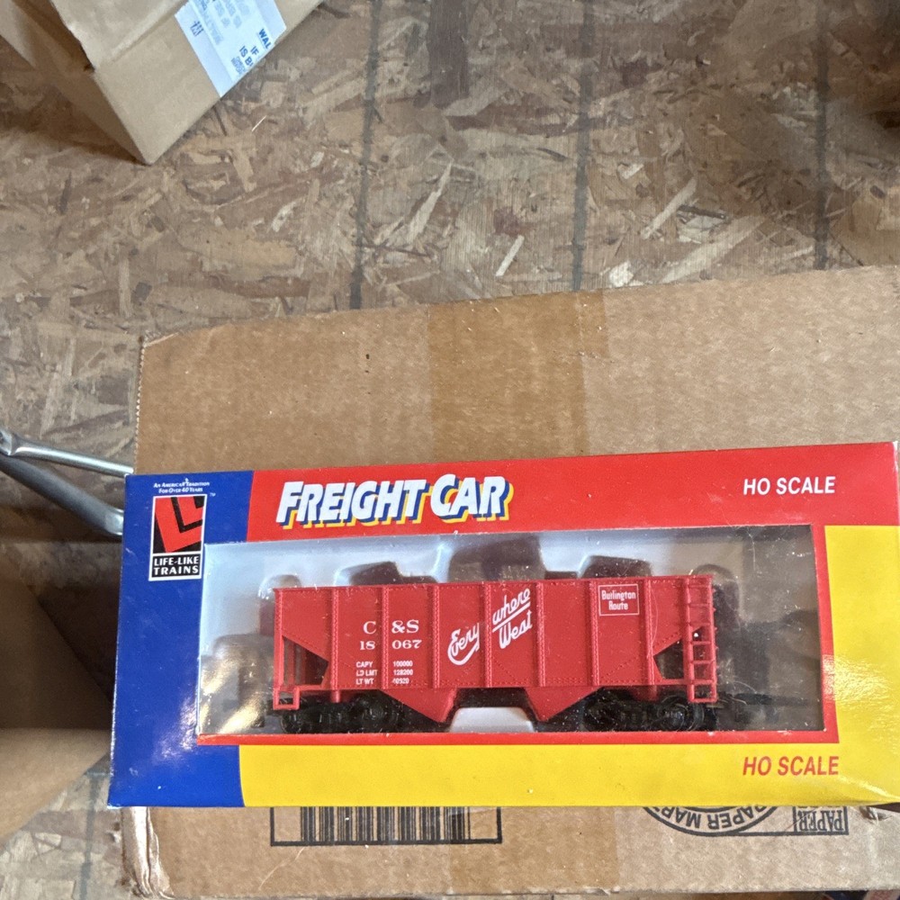 Vintage Life-Like C&S HO Hopper Car Red Analog Control MPN 8112 18067 NIB