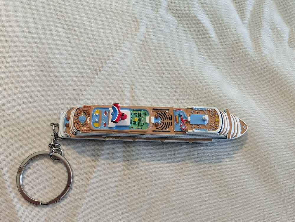 Carnival Cruise Ship Panorama 4