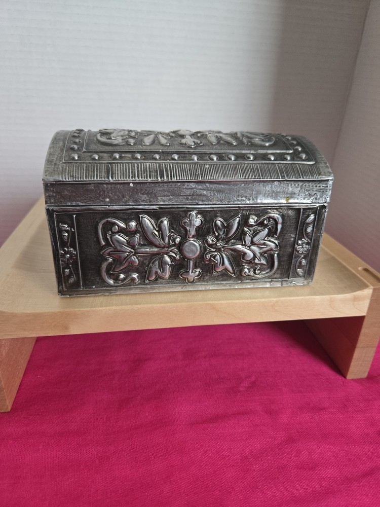 Ornate Vintage Wooden Silver Painted Jewlerybox
