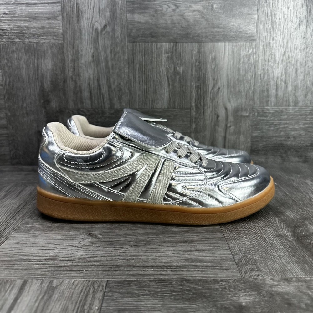 Steve Madden Madrid Women's size 7.5 Metallic Gum Bottom Shoes