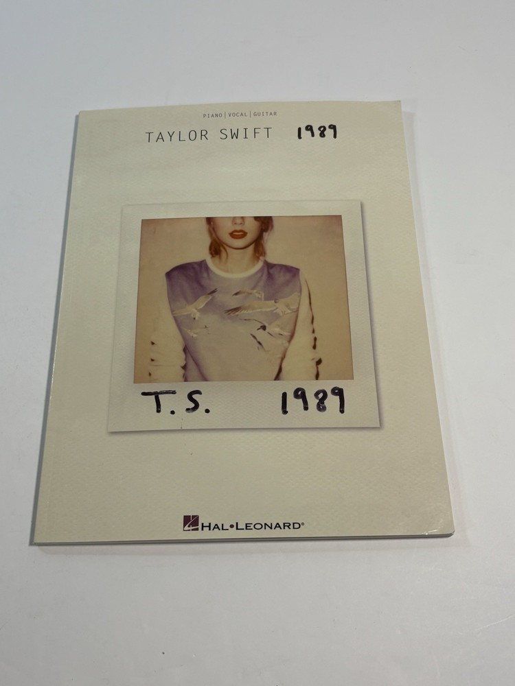 Taylor Swift 1989 Piano Vocal Guitar Paperback Sheet Music Hal Leonard