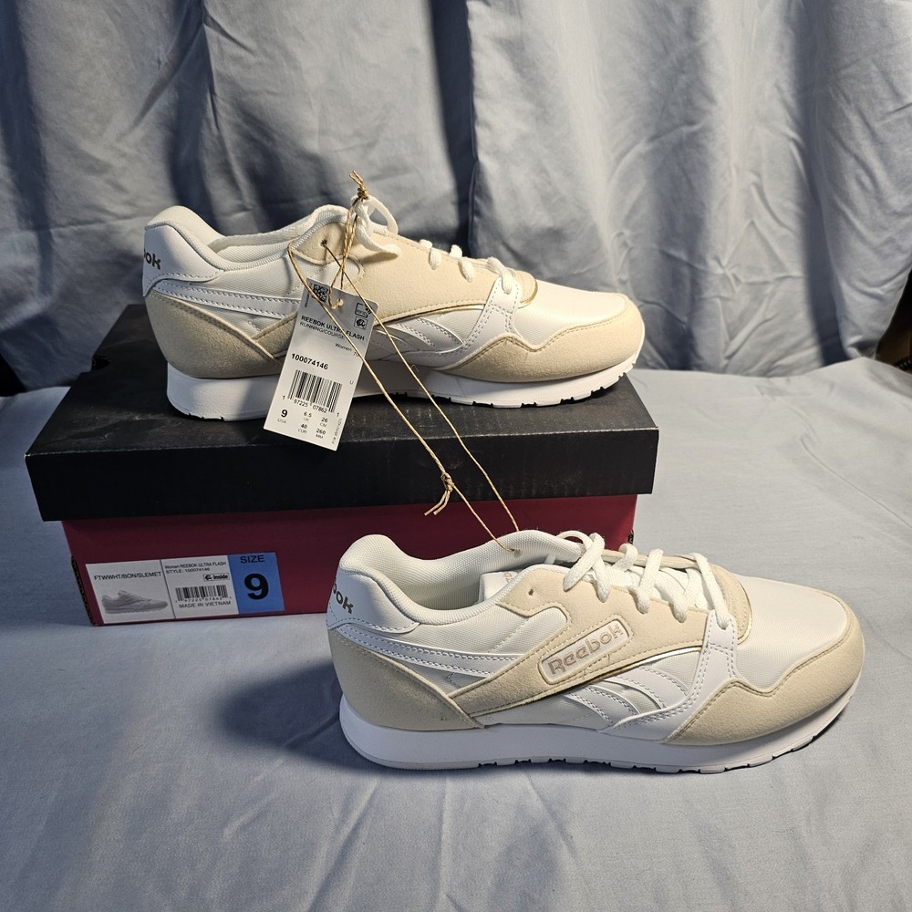 NEW WITH BOX Reebok Womens Ultra Flash Lightweight Lace Up Running Shoe Size 9
