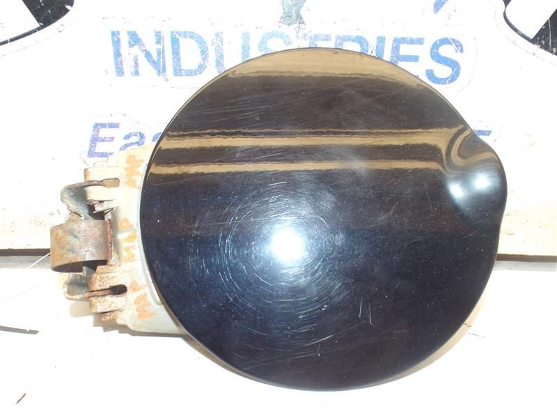 DAKOTA    2000 Fuel Filler Door 185525
