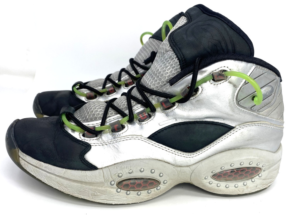 Reebok Illumination's Minions X Question Mid Gru's Lab Men's Sneakers / FW7548