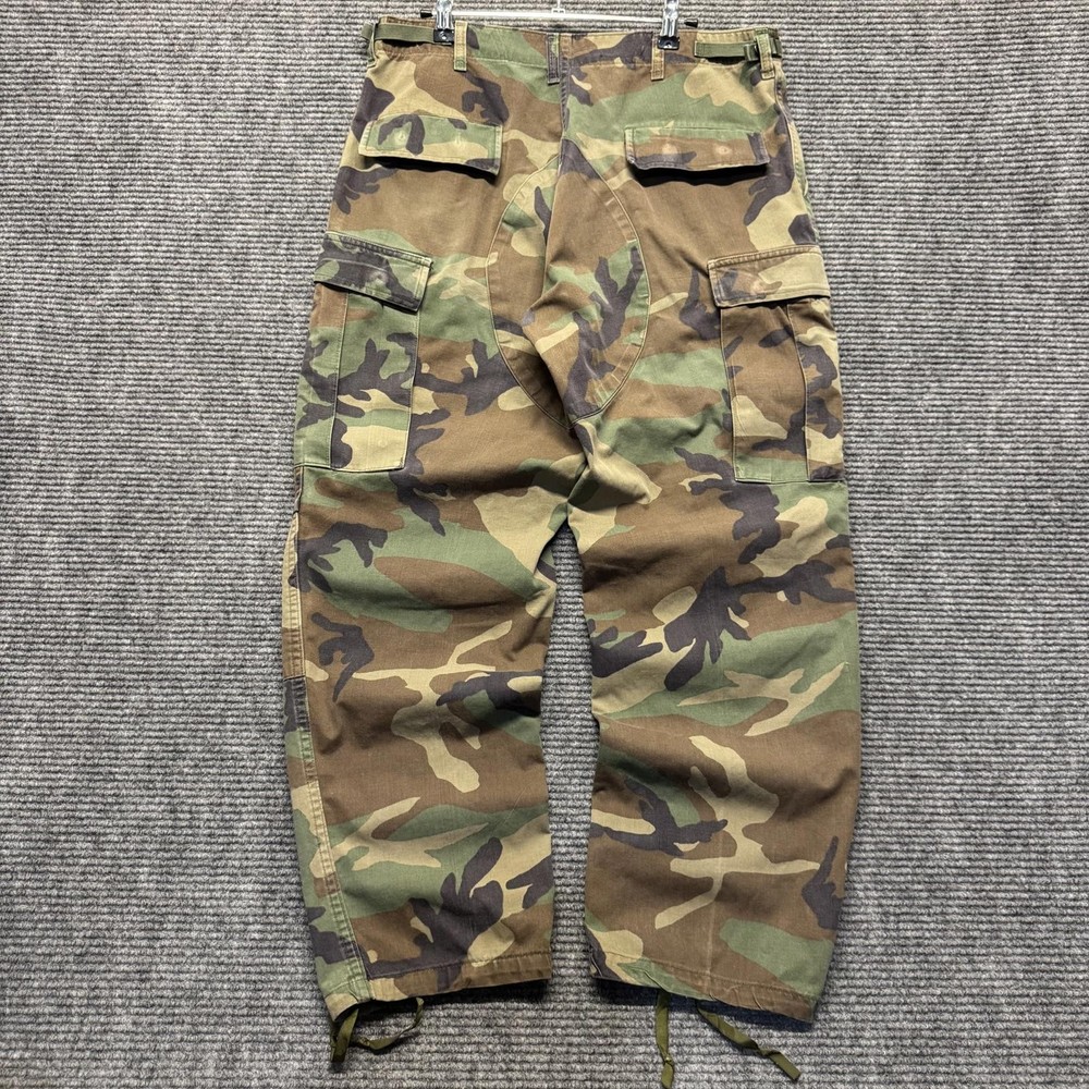 Vintage 1990s Baggy Military Green And Brown Camo Pants Size 34/30