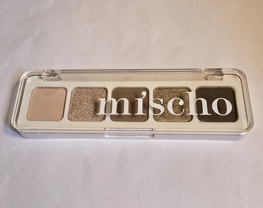 Mischo Beauty Mini Eyeshadow Palette In 01 New In Box