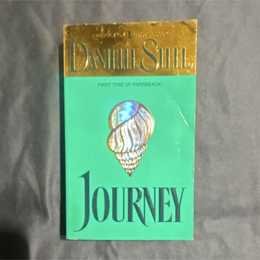 Journey by Danielle Steel Paperback Fiction Novel English Adult