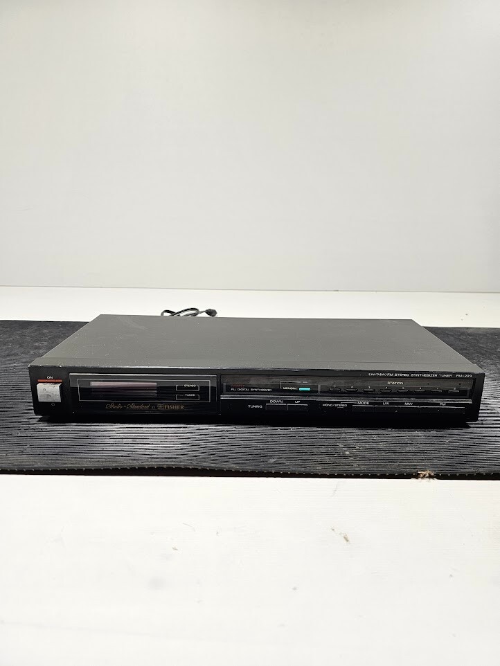 Vintage Fisher FM-223 Stereo Tuner LW MW FM Tested Working with Cable