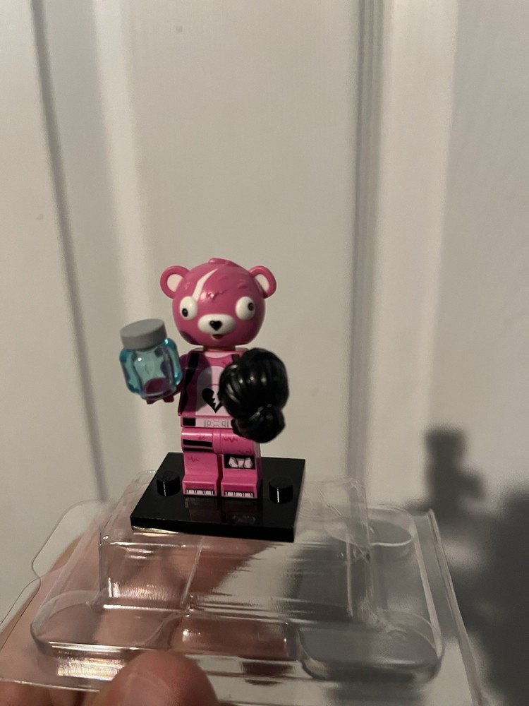 Lego Fortnite Cuddle Team Leader Minifigure Collectible Toy