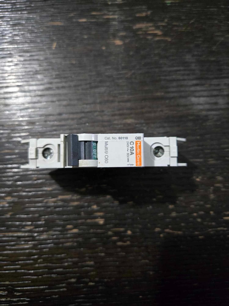 Merlin Gerin Circuit Breaker 60110, Multi9 C60, C 10A, 240 V, 60 Vdc,