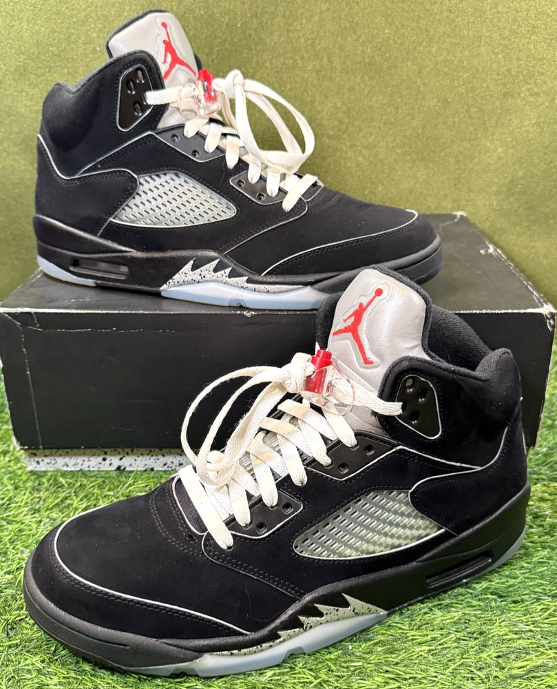 Jordan 5 Retro OG 'Black Metallic Reimagined' (Size 11) *Super Clean w/ OG Box*