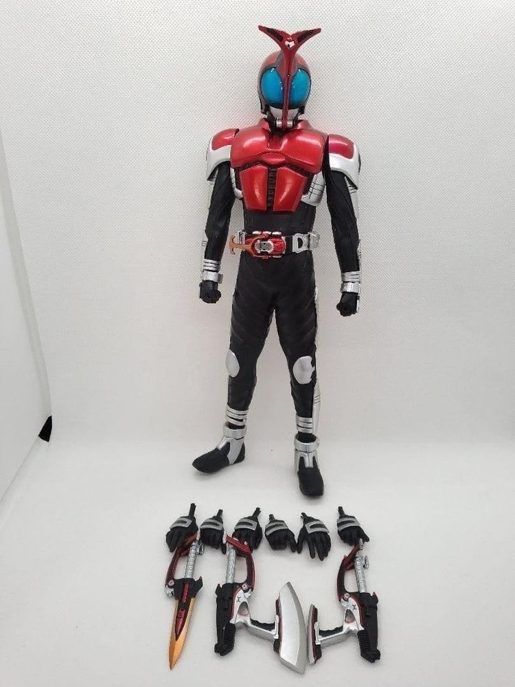 MEDICOM TOY RAH No.532 DX Masked Kamen Rider Kabuto Rider Form Ver.2.0 Used