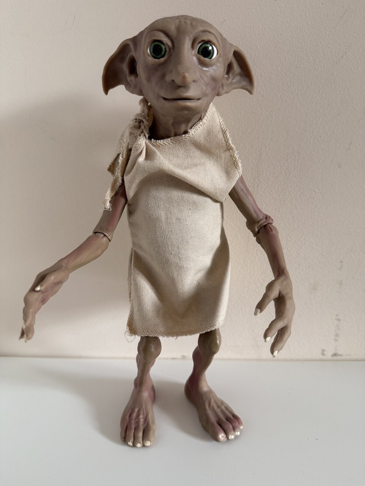 Universal Studios Harry Potter NY Dobby Figure w Sound/Movement Talking Doll Toy