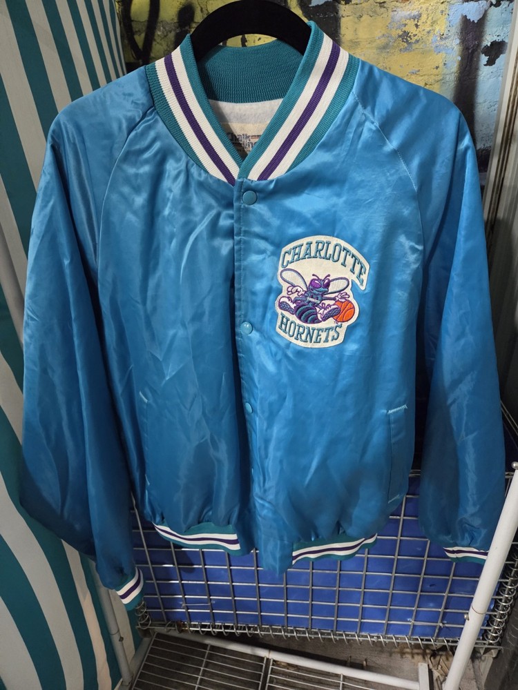 Vintage Chalk Line Charlotte Hornets Satin Jacket Adult Size XL Rare Made In USA