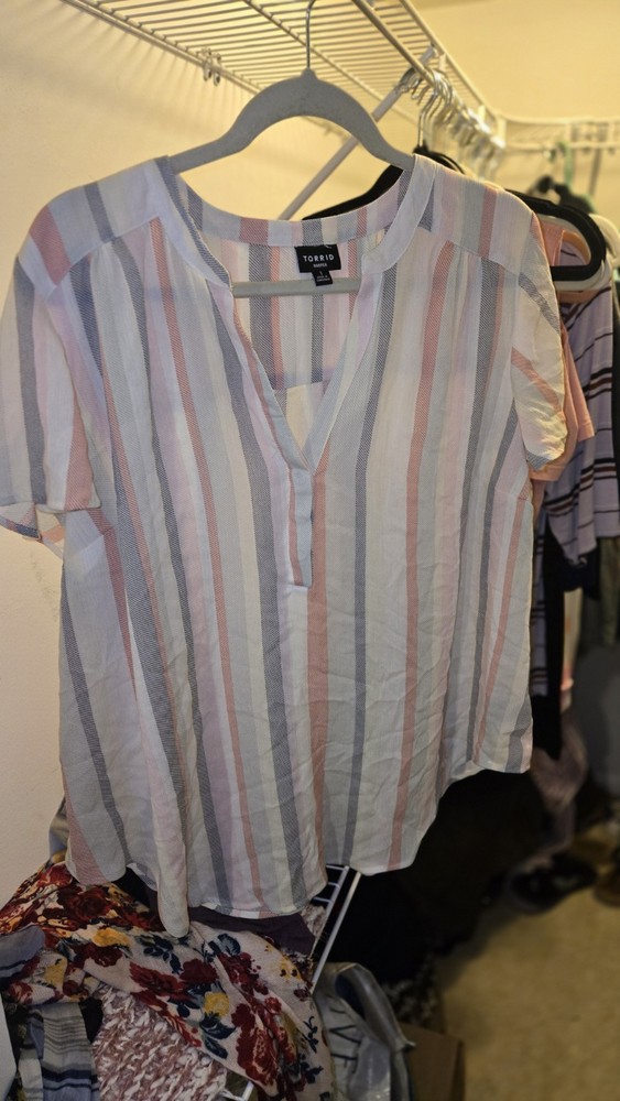 Torrid Women's Blouse Sheer Short Sleeve, Striped Grey/White, Size 0, Large