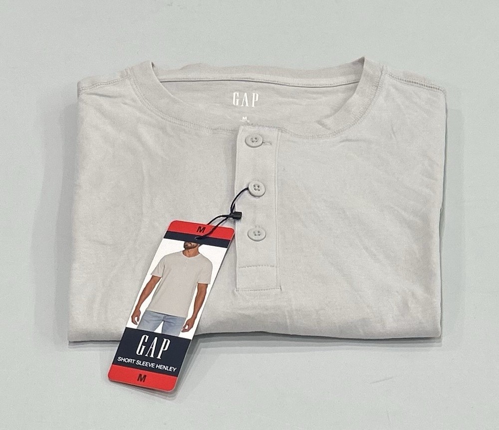 GAP Men’s Short Sleeve Henley Tee, Gray, Size M