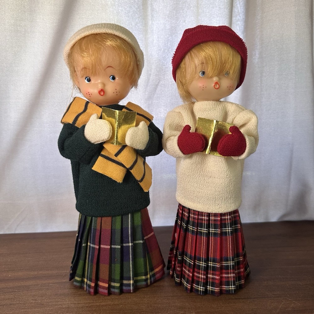 Vintage Choir Boys Set Of 2 Cardboard Fabric Christmas Decor Singing Carolers