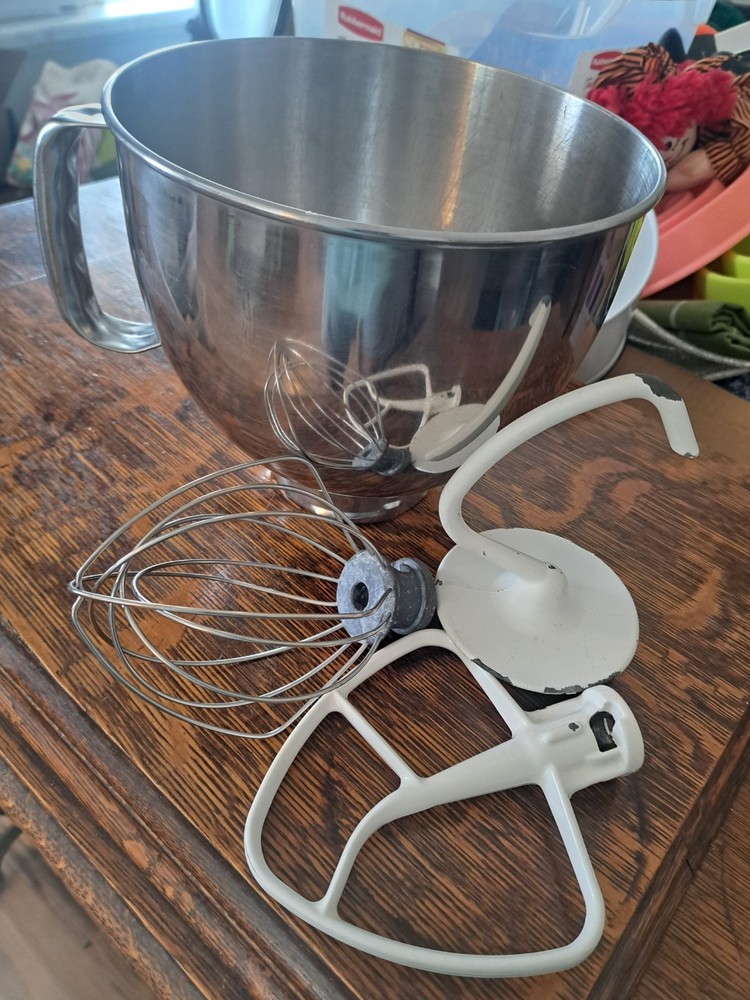 KitchenAid 5qt Stainless Steel Mixer Bowl with 3 Attachments