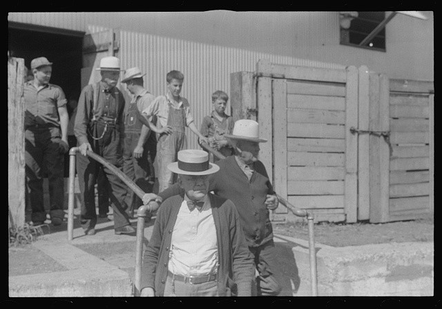 Photo:1930s Men Group Steps Building Outdoor Black and White Photo