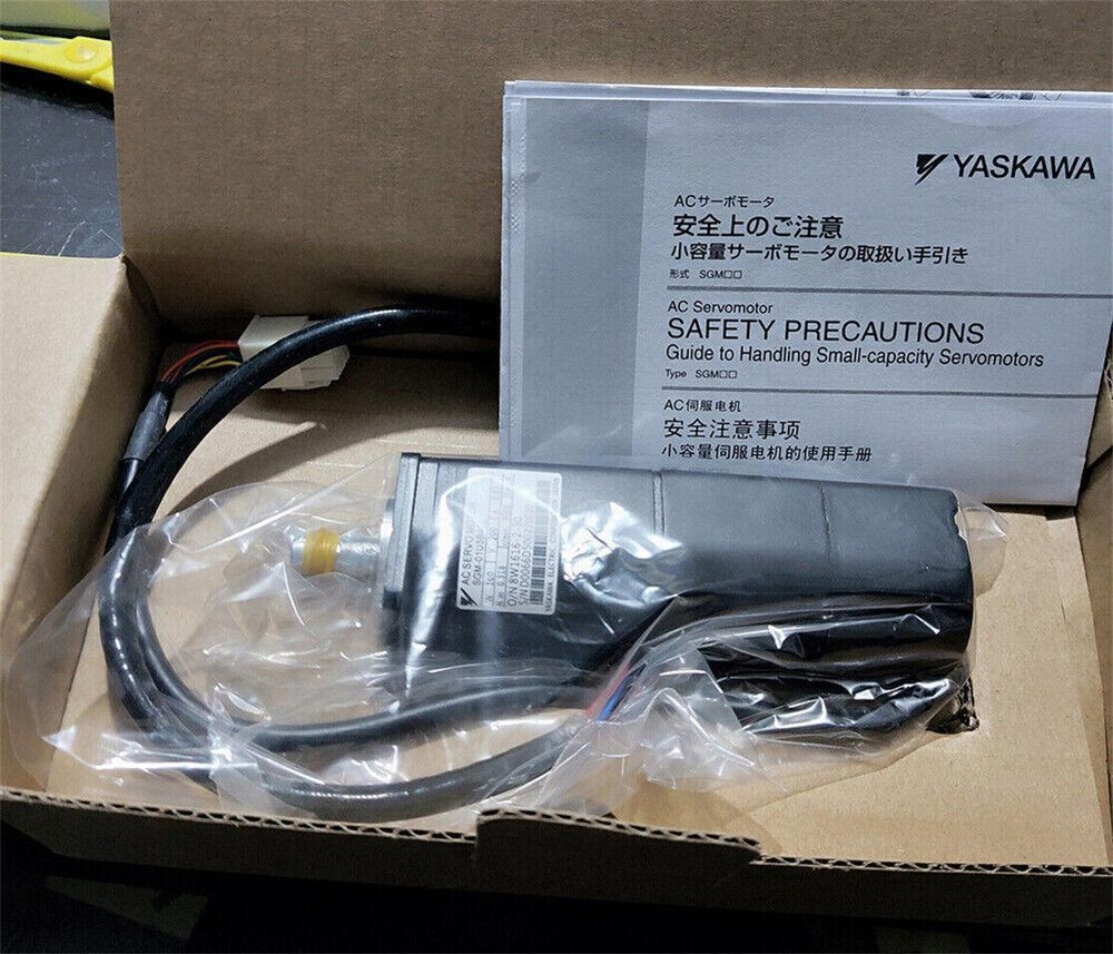 YASKAWA SGM-A8A3TA11 SERVO MOTOR SGMA8A3TA11 New Expedited Shipping 1PC