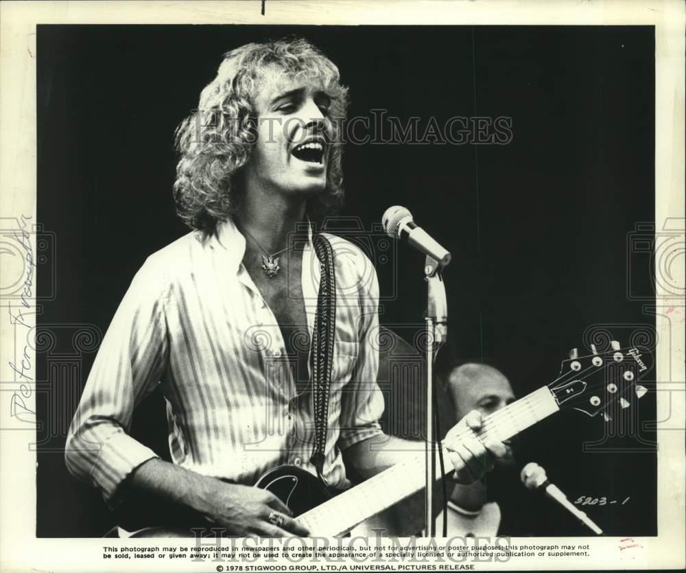 1978 Press Photo Peter Frampton stars in 