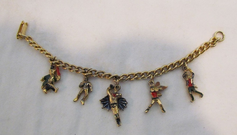 Batman 1966 Charm Bracelet Vintage Original Robin Joker Penguin Riddler Dc Hero