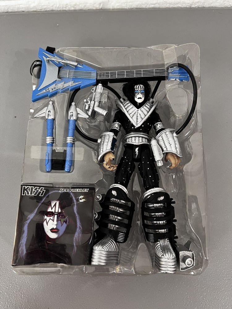 NEW on CARD 1997 McFARLANE TOYS KISS ACE FREHLEY ULTRA ACTION FIGURE