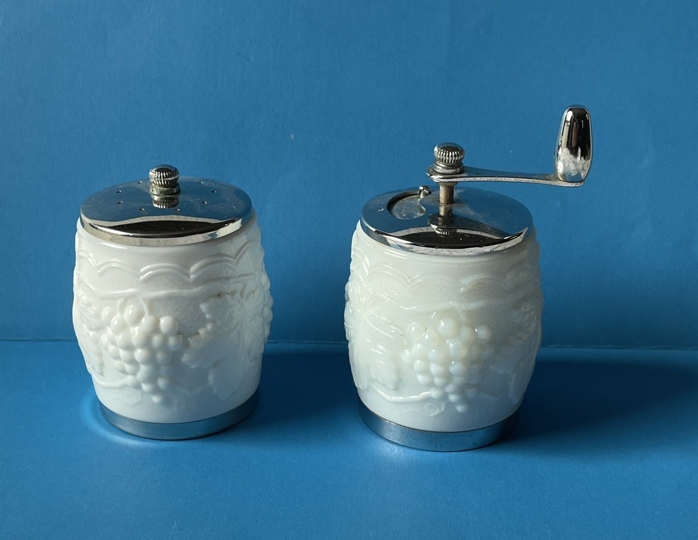 Vintage George Thompson Milk Glass Salt & Pepper Grinder Set Grape Pattern