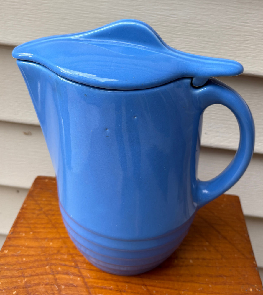 Universal Potteries Ceramic Art Deco Style Blue Water Tea Pitcher w/ Lid Vintage