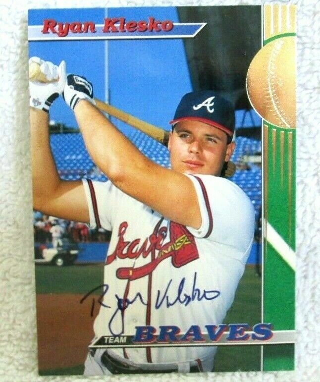 1993 Topps Stadium Club Teams - Atlanta Braves Ryan Klesko #26 Autographed (AU)