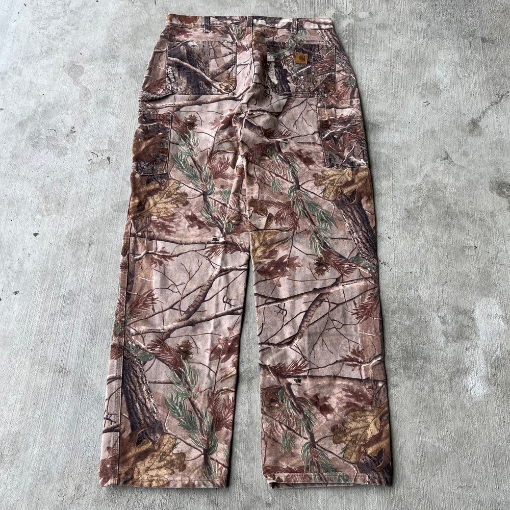 Vintage Y2K Carhartt Realtree camo work wear carpenter pants